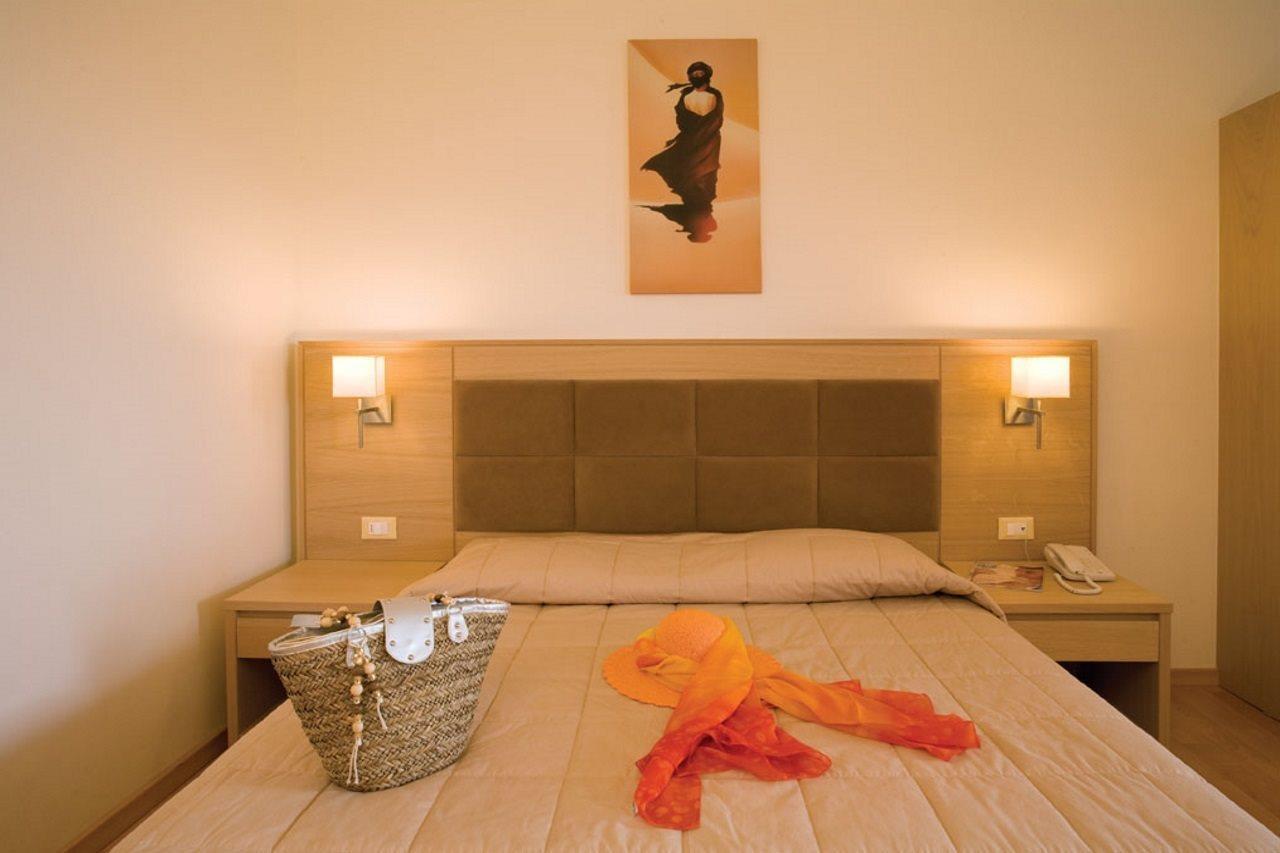 Lomeniz Hotel Rhodes City Exterior foto